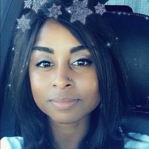 Meet your Posher, Alissa